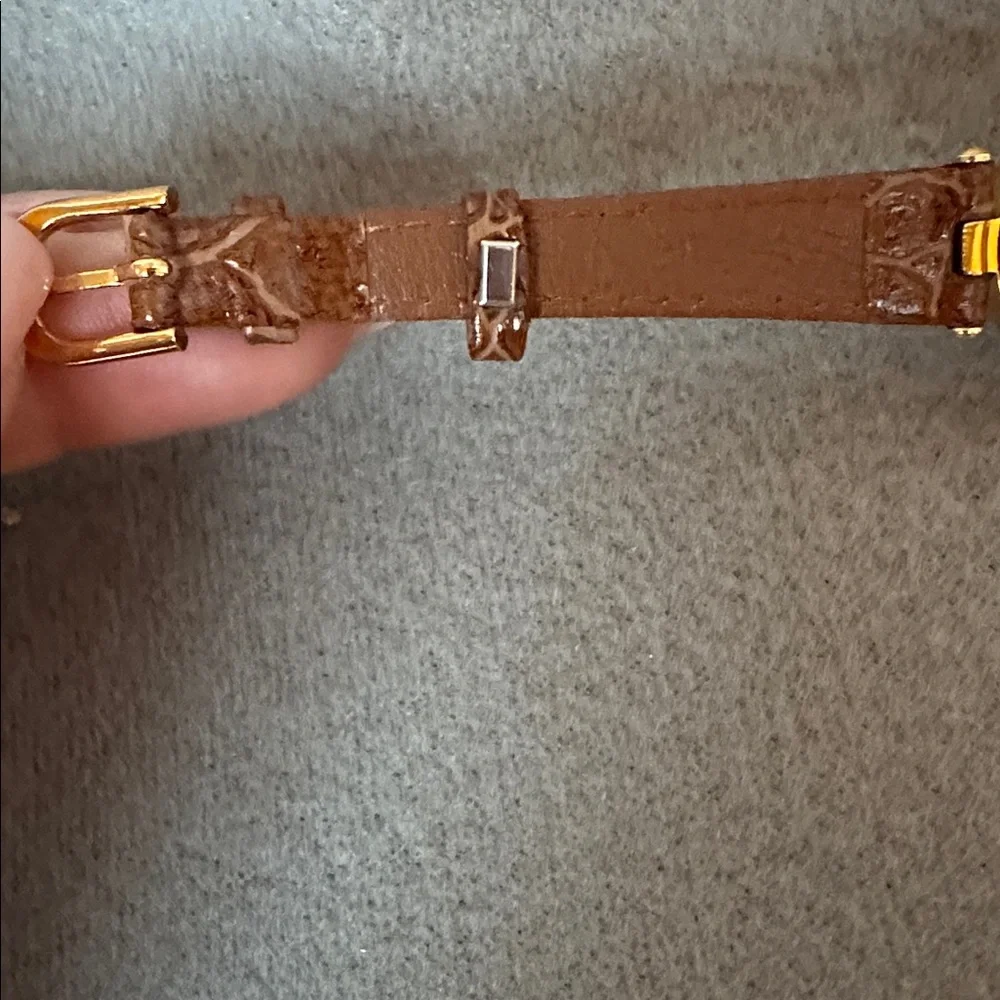 Gucci Paolo Gucci Genuine Diamond and Leather Watch - Picture 14 of 16